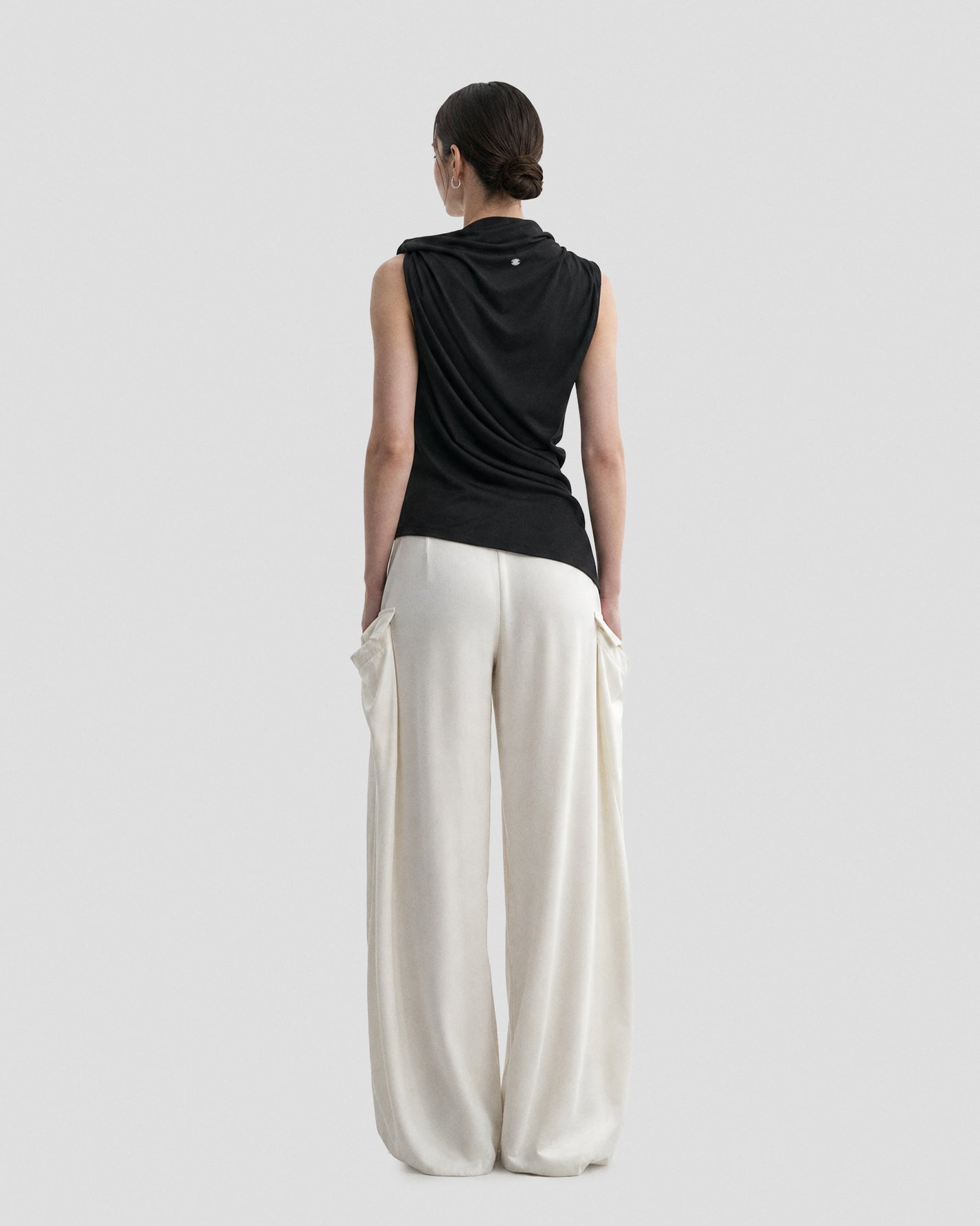 TWIST SLIT-HEM TANK