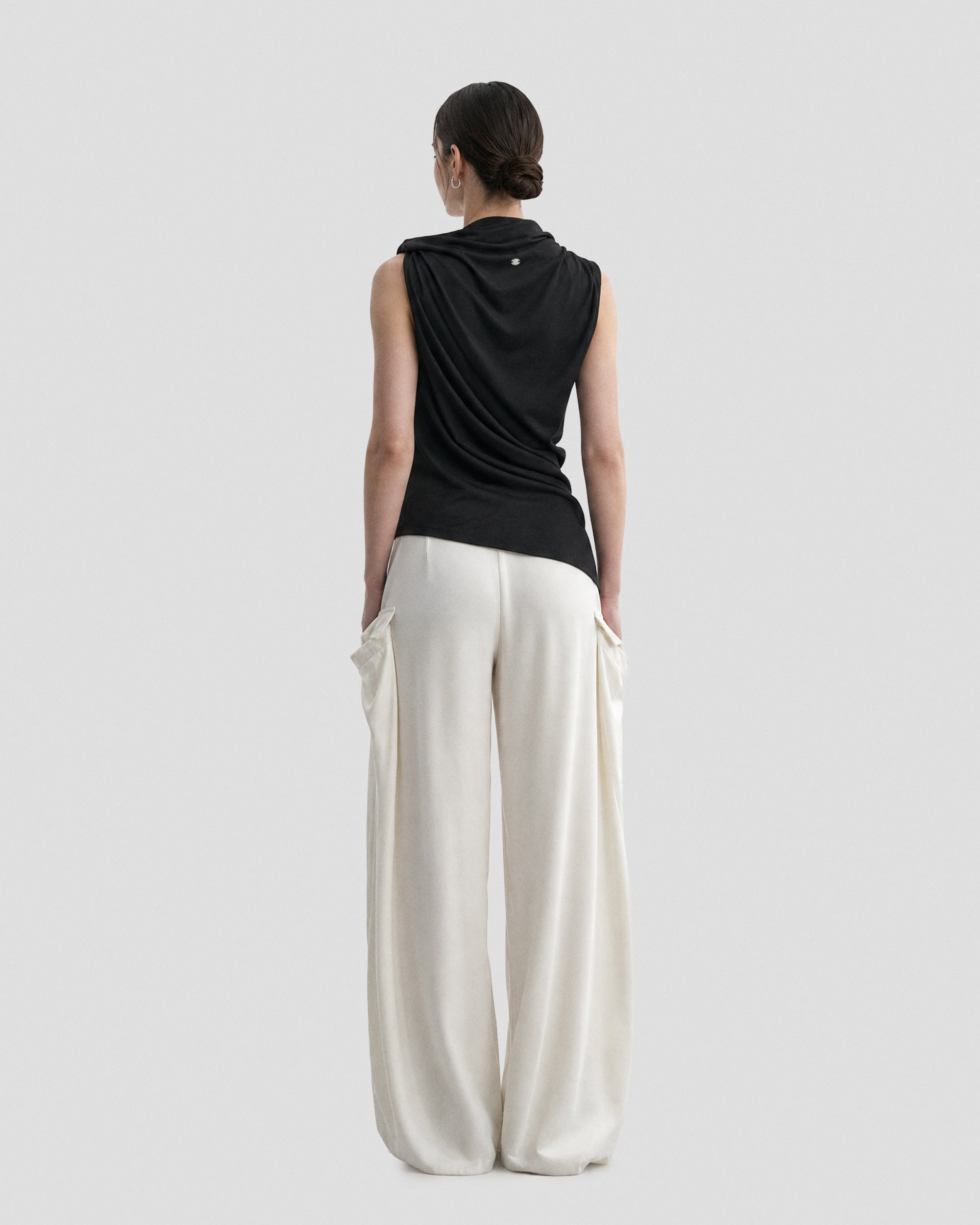 TWIST SLIT-HEM TANK
