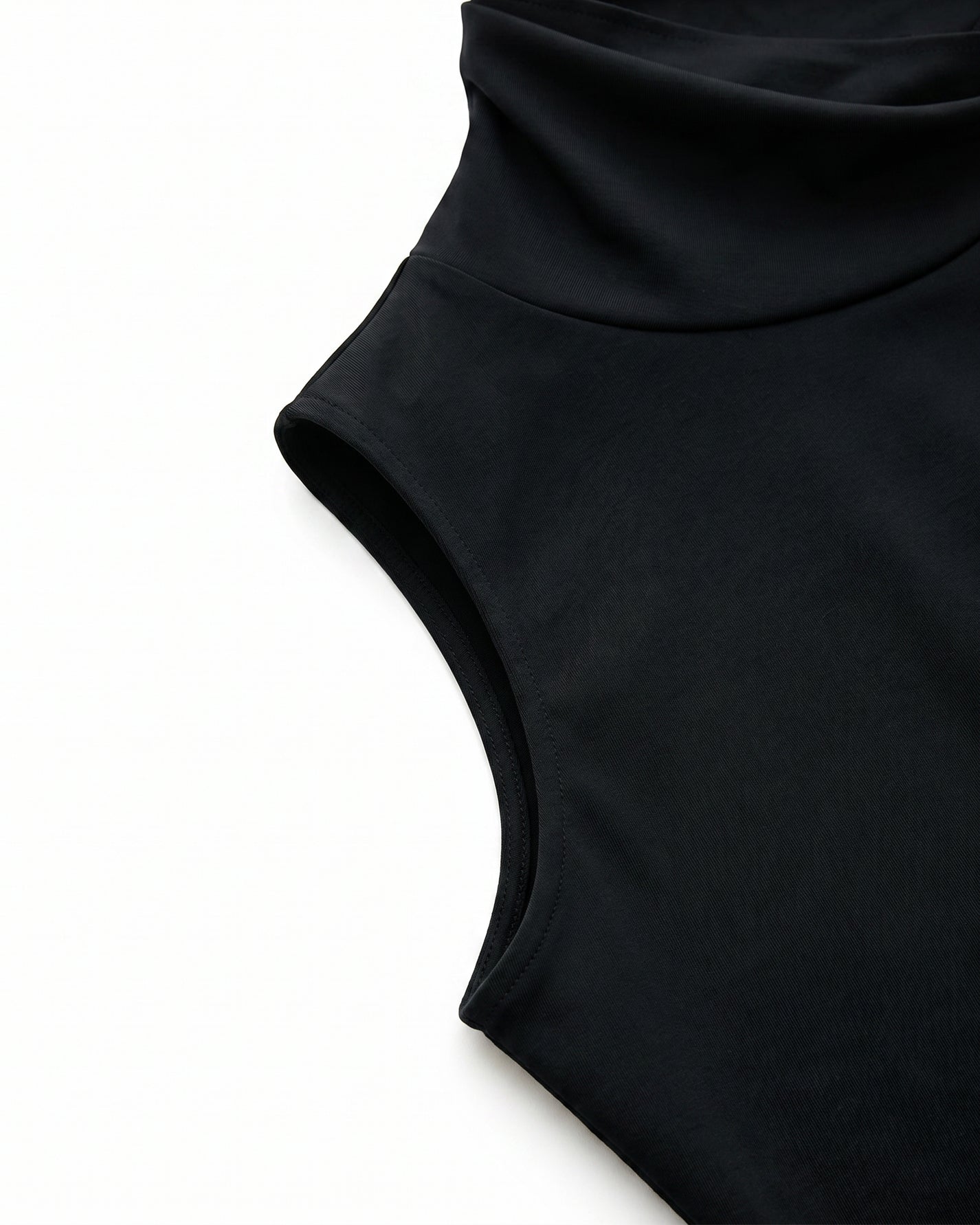 TWIST SLIT-HEM TANK
