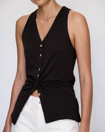 TWIST-BACK BUTTON-FRONT TANK TOP