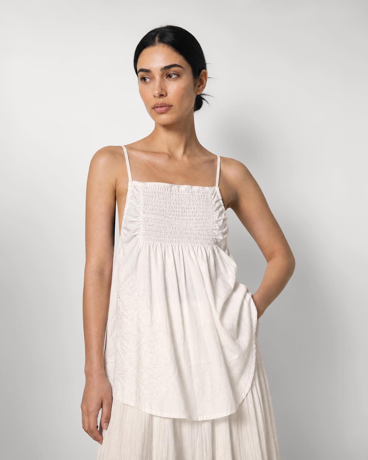CRINKLE EMBROIDERED FLARE CAMI