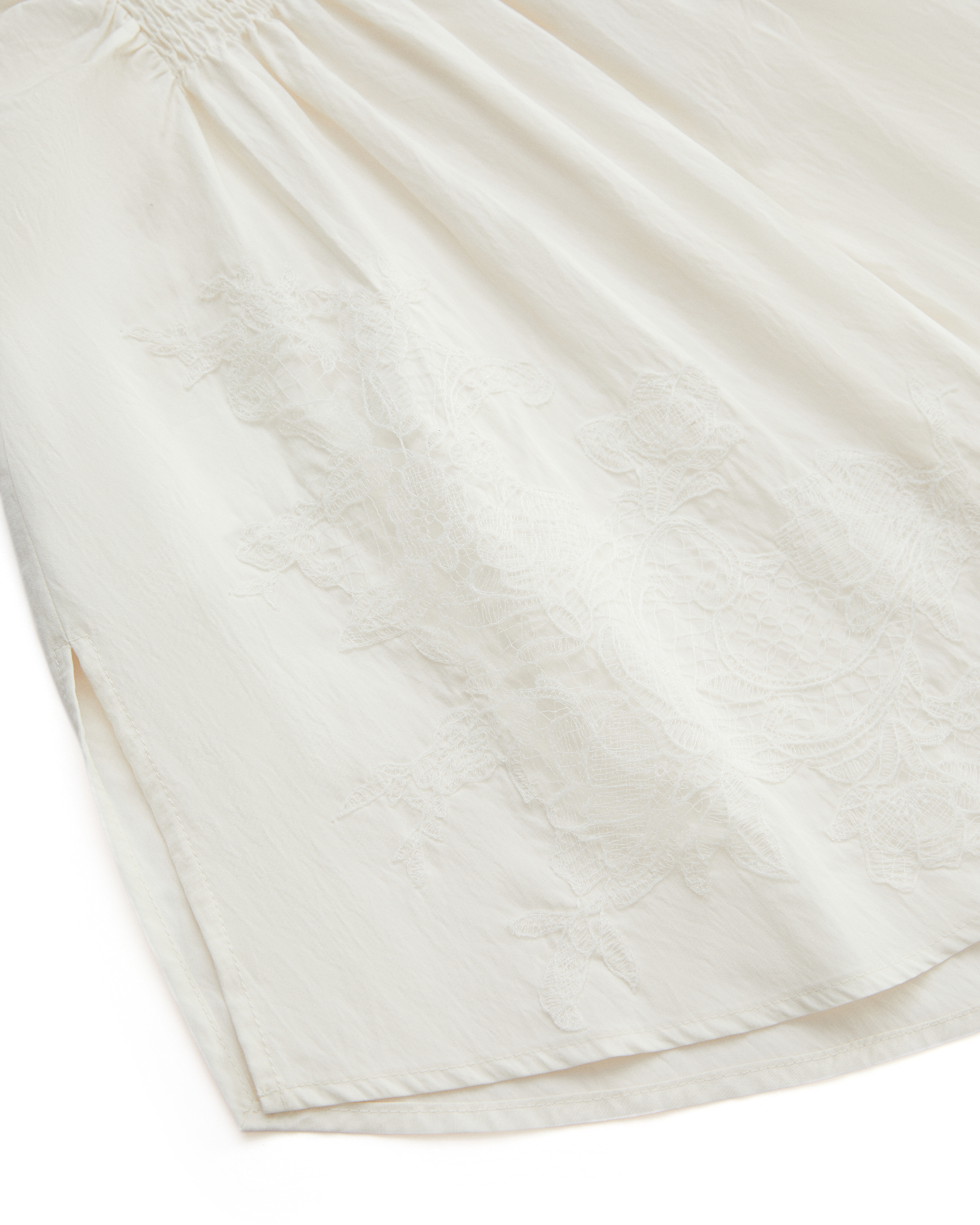 CRINKLE EMBROIDERED FLARE CAMI