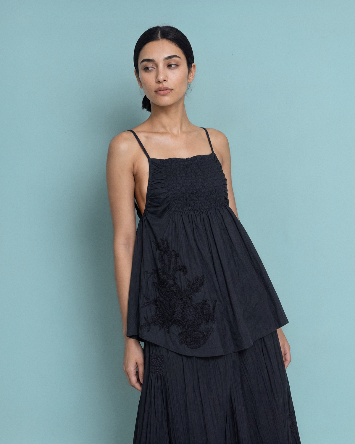 CRINKLE EMBROIDERED FLARE CAMI