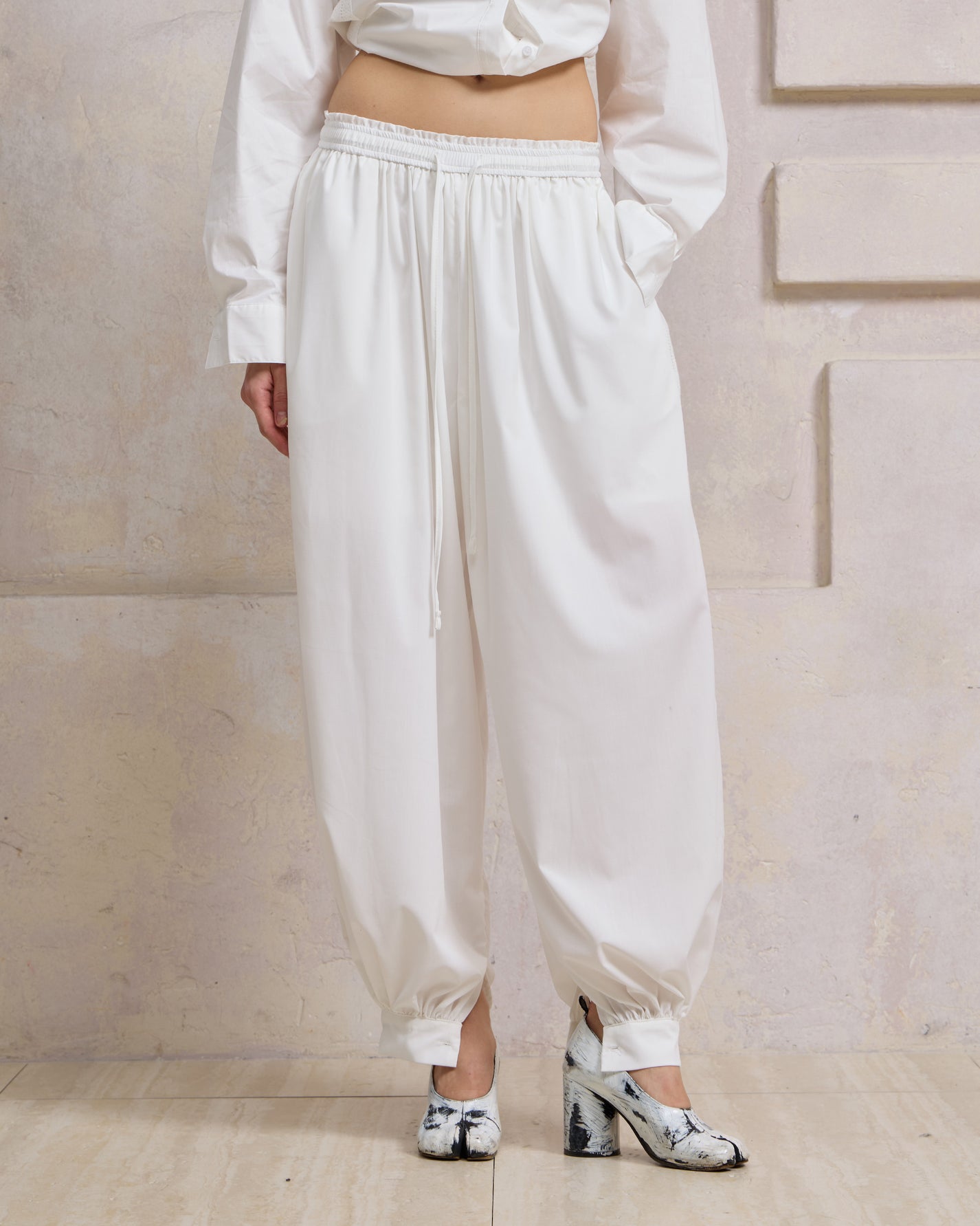 WRINKLE-FREE LACE PANTS