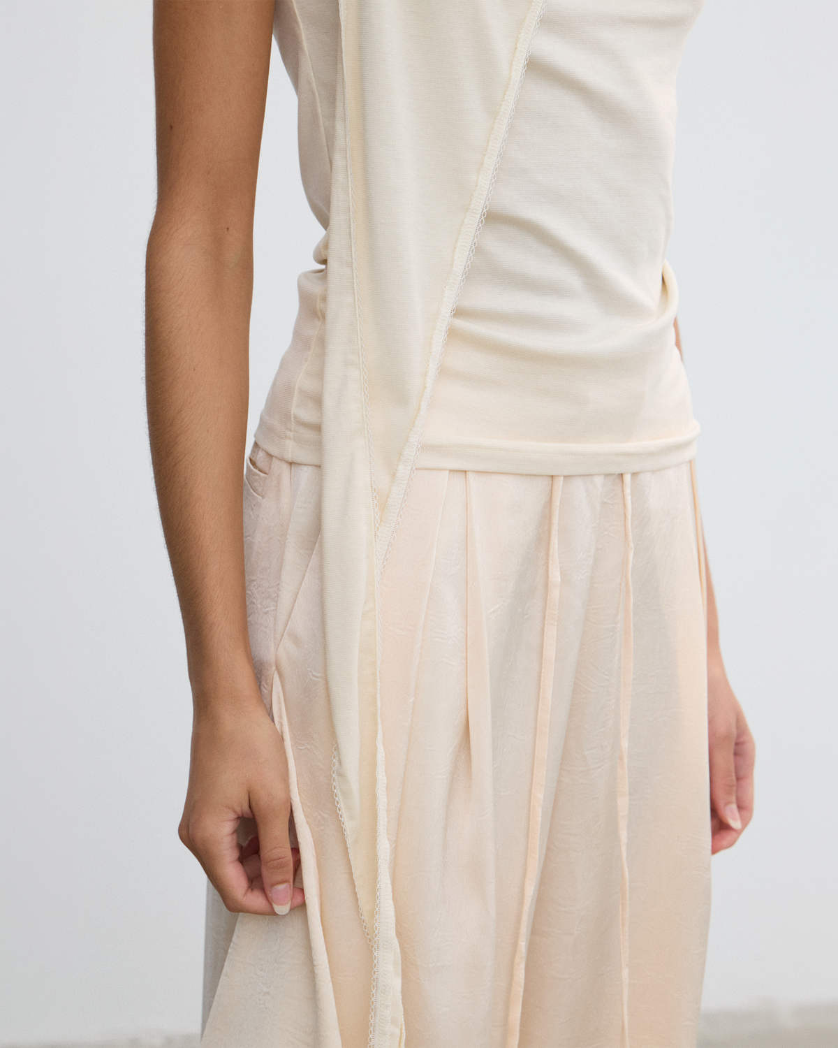 LACE SCARF CAMISOLE