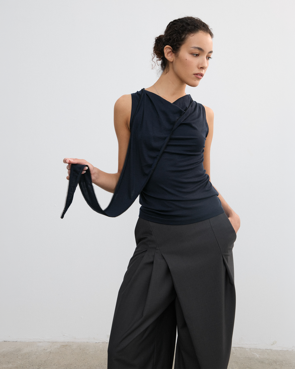 LACE SCARF CAMISOLE