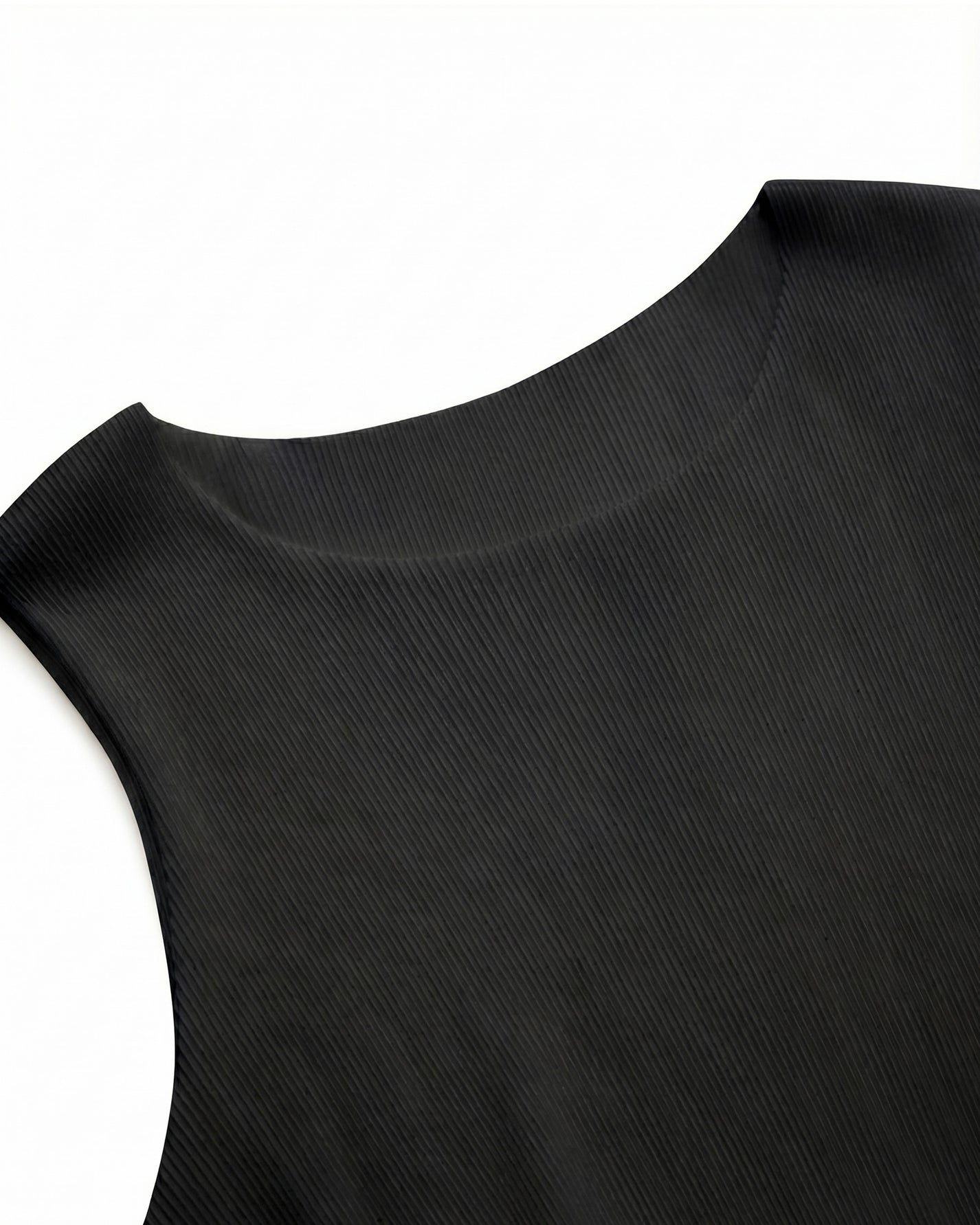FINE PLEATED SIDE WAIST-CINCHING VEST