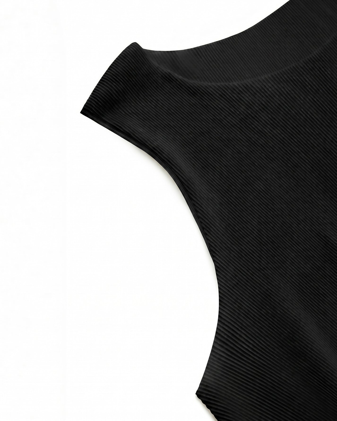 FINE PLEATED SIDE WAIST-CINCHING VEST