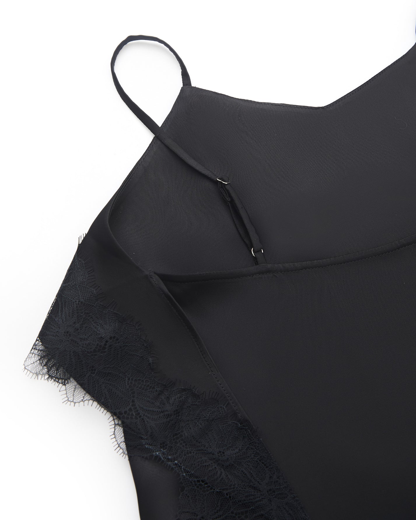 SATIN LACE STRAP CAMISOLE
