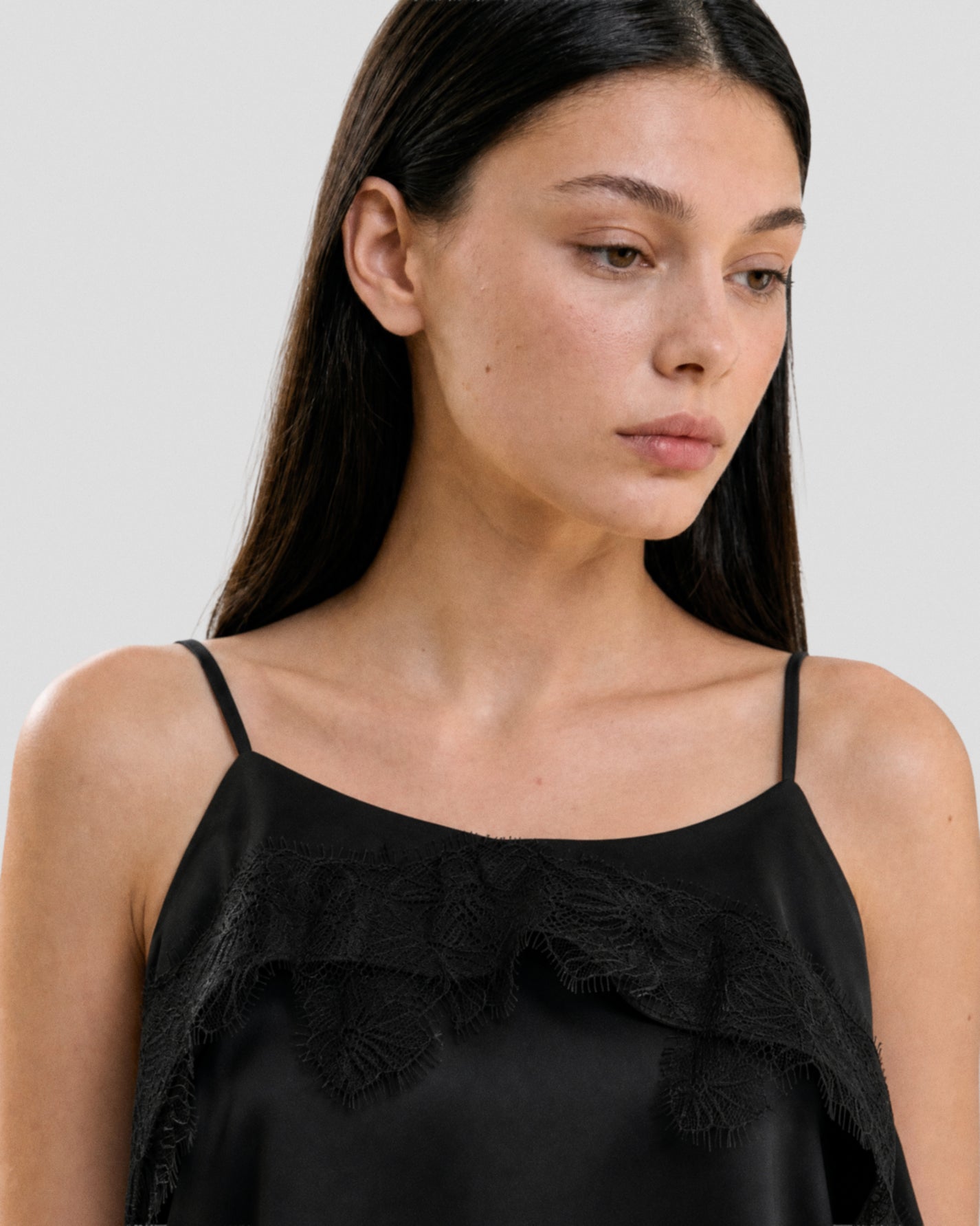 SATIN LACE STRAP CAMISOLE